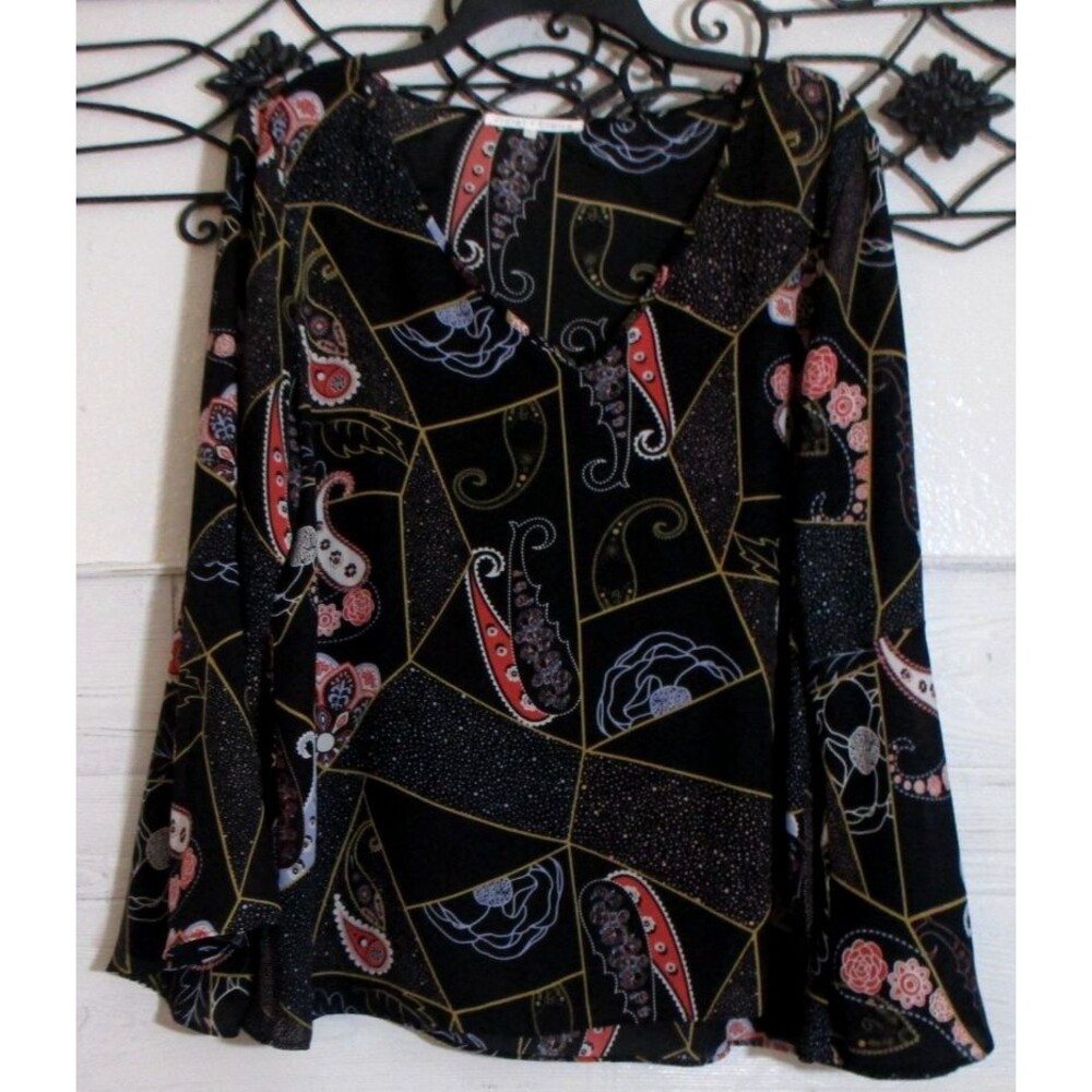 Violet & Claire Women's Top Size L Long Sleeve Multicolored Floral V Neck